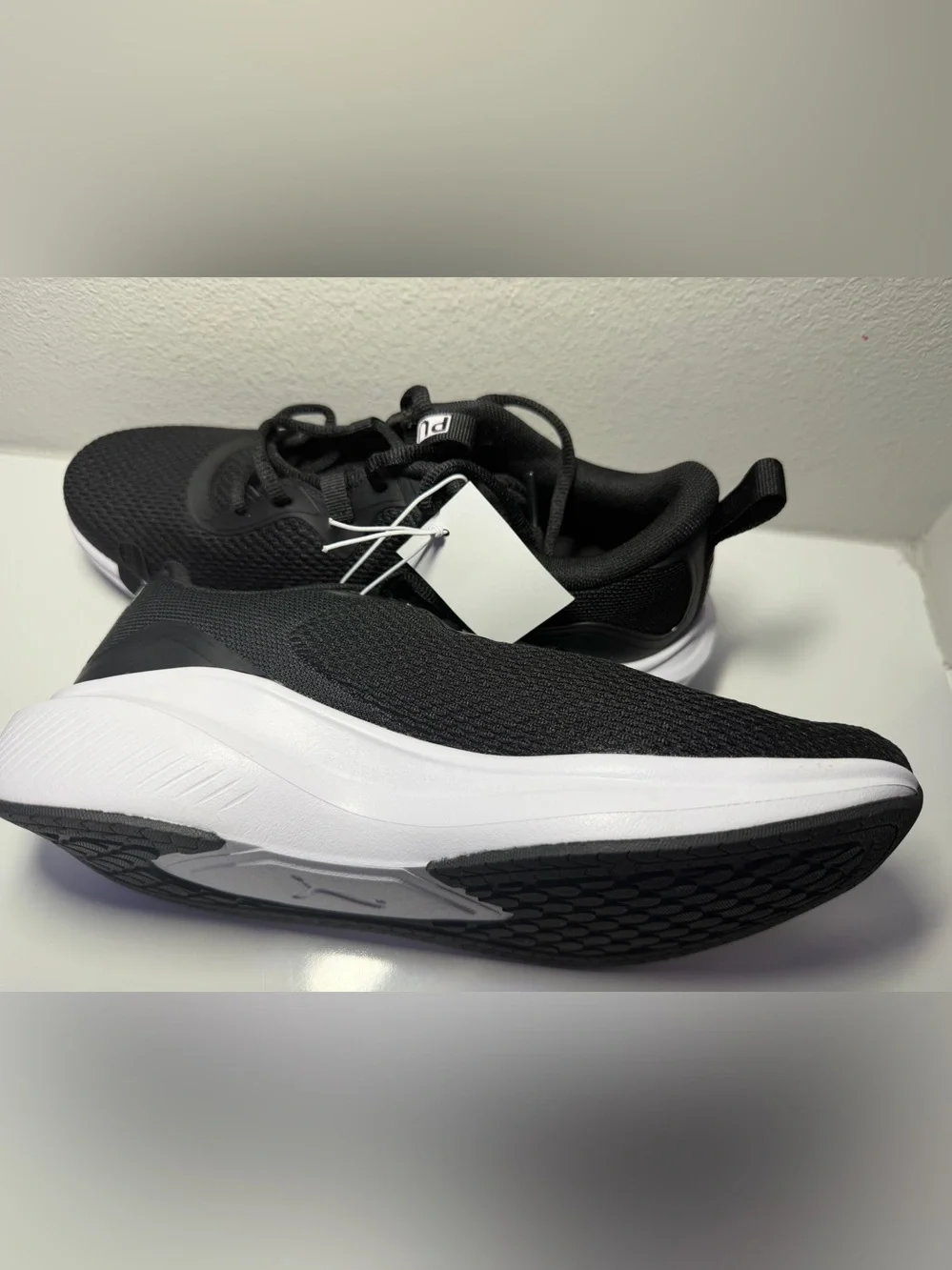 Puma Women's Black and White Athletic Running Shoes Fit+ Skyrocket - 8.5